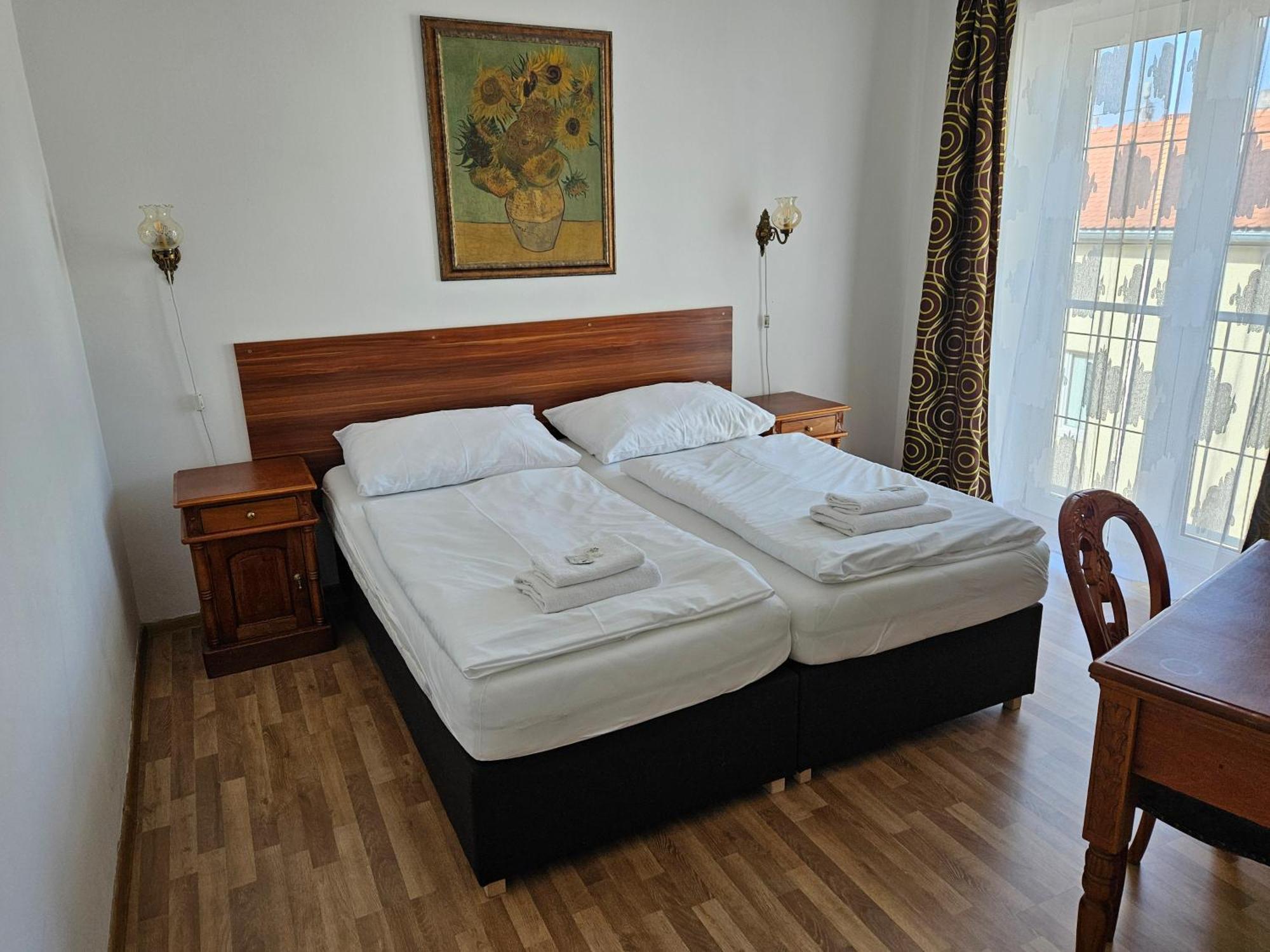 Hotel Union Louny Bagian luar foto
