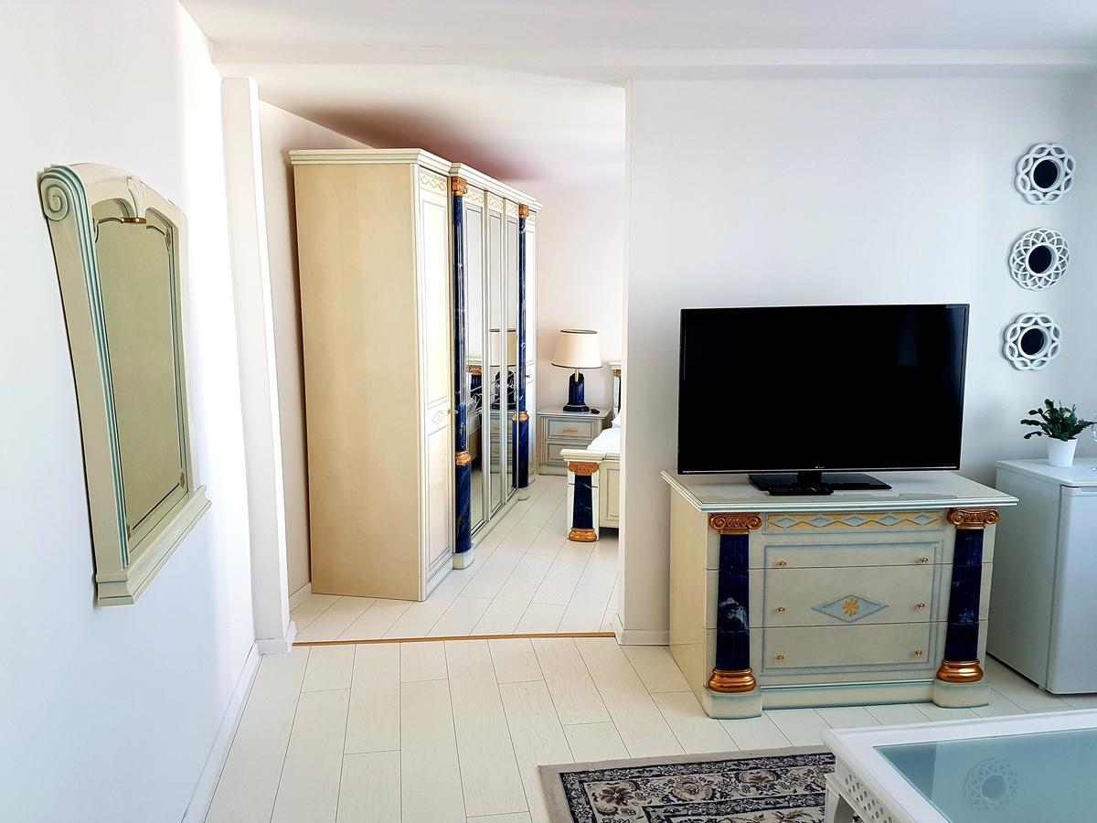 Hotel Union Louny Bagian luar foto